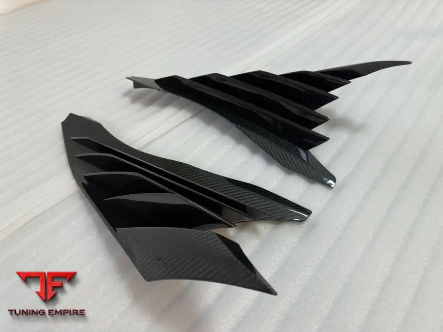 ASTON MARTIN DBS 770 CARBON KIT