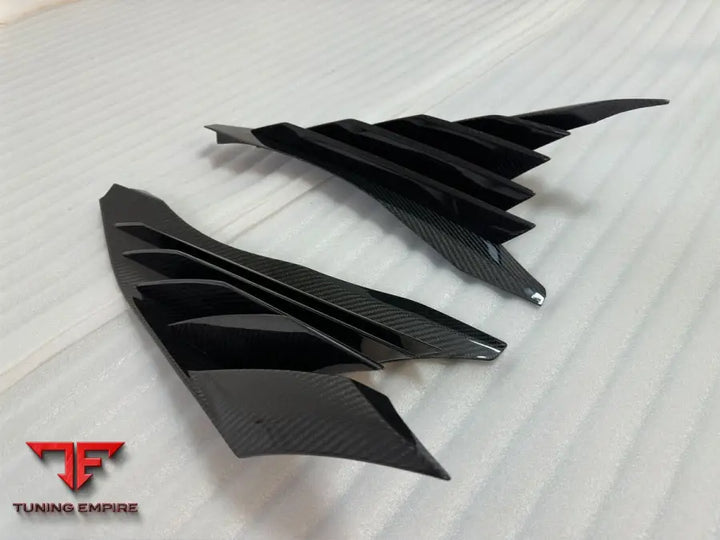 ASTON MARTIN DBS 770 CARBON KIT