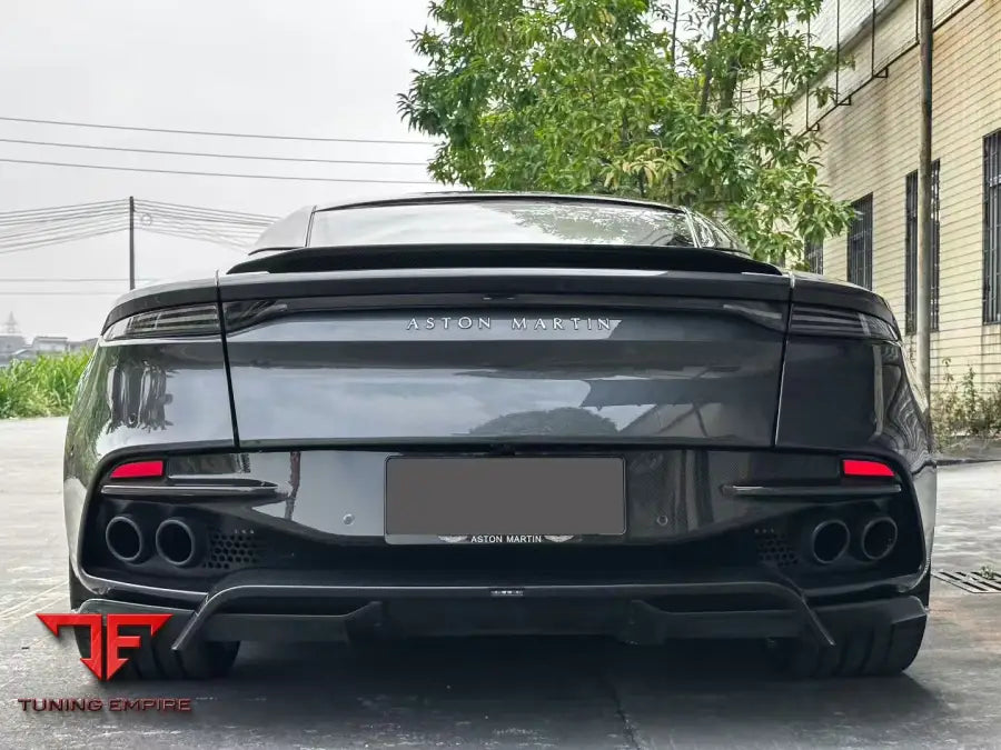 ASTON MARTIN DBS 770 CARBON KIT