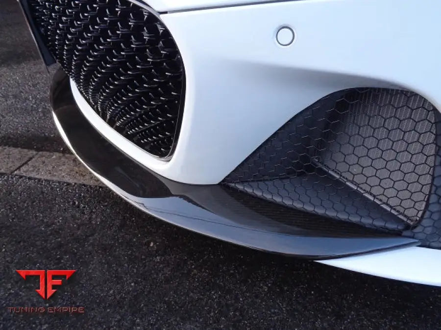 ASTON MARTIN DBS SUPERLEGGERA
