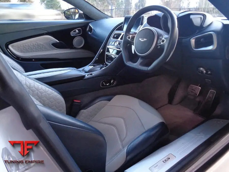 ASTON MARTIN DBS SUPERLEGGERA