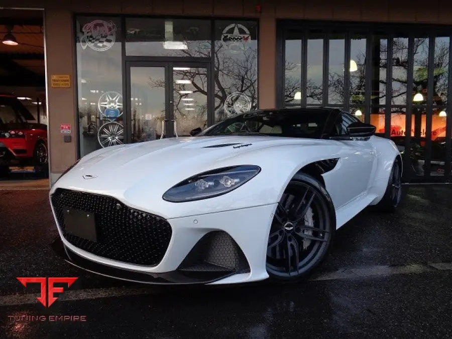 ASTON MARTIN DBS SUPERLEGGERA