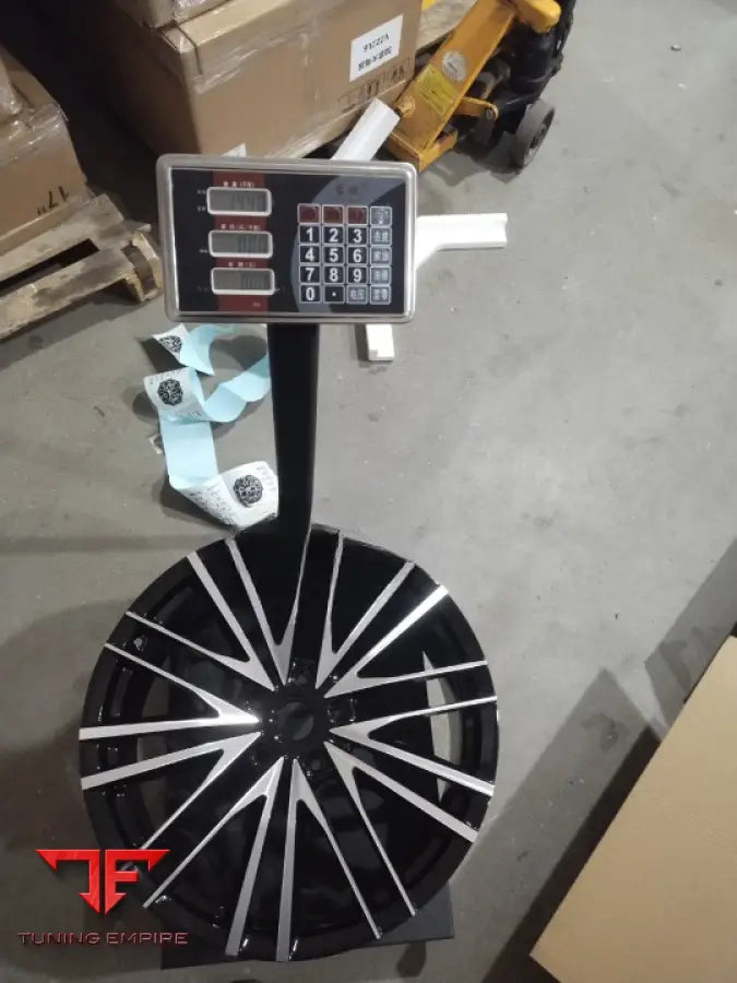 ASTON MARTIN DBS WHEELS