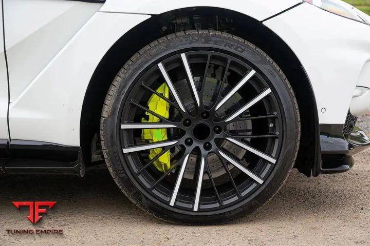 ASTON MARTIN DBX 707 WHEELS