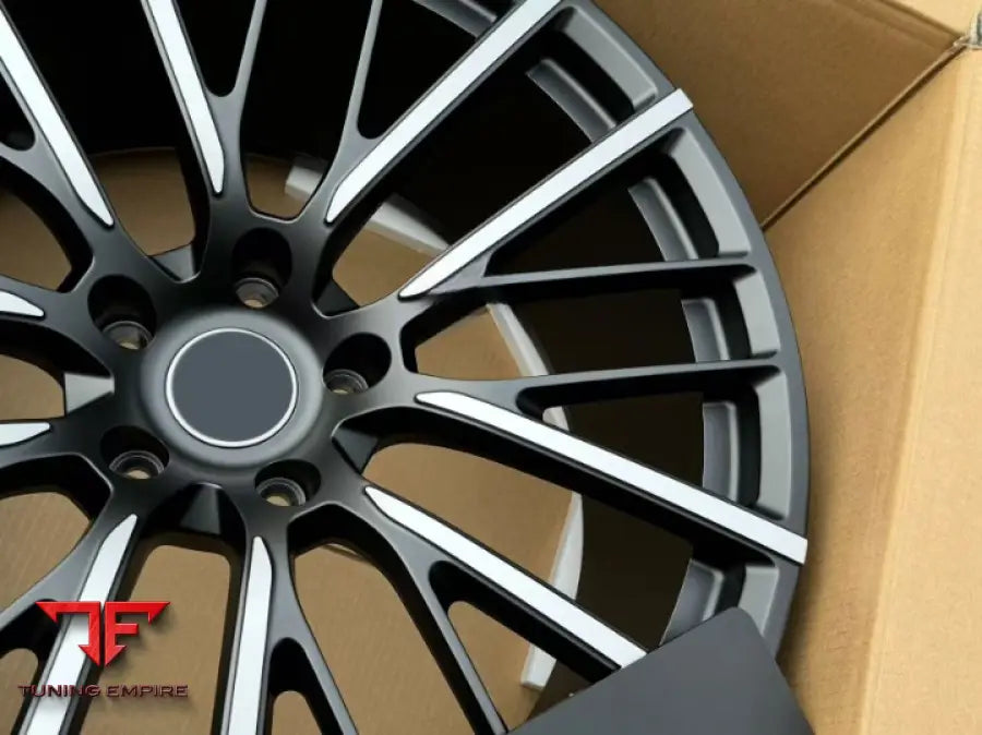 ASTON MARTIN DBX WHEELS