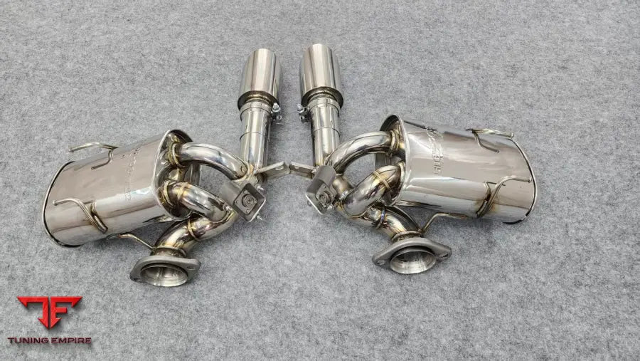 ASTON MARTIN VANTAGE DRY CARBON BODY KIT