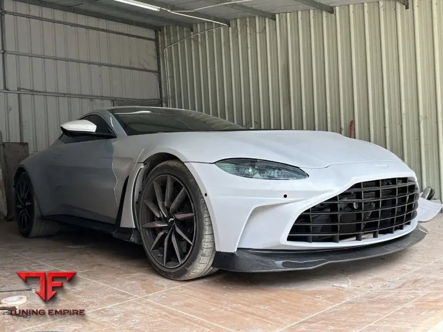 ASTON MARTIN VANTAGE DRY CARBON BODY KIT