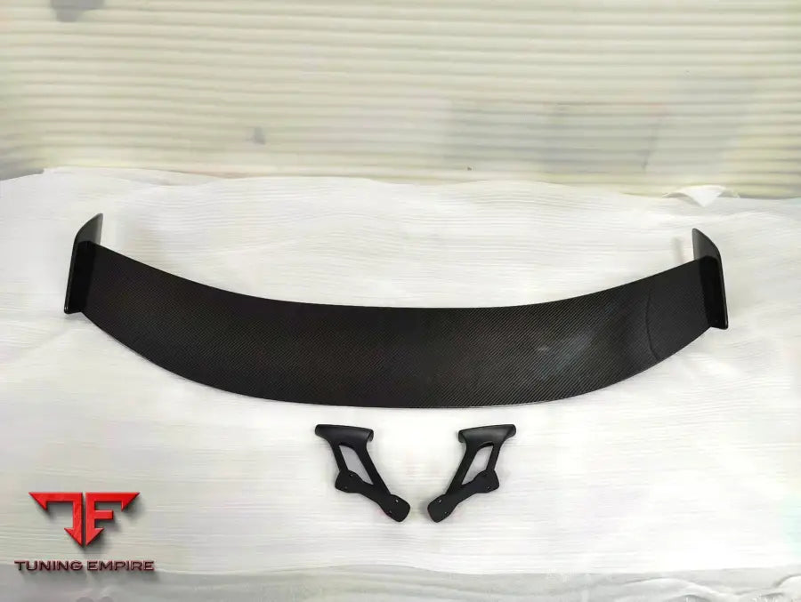 ASTON MARTIN VANTAGE DRY CARBON REAR WING SPOILER