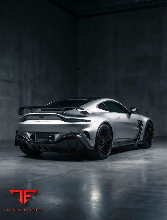 ASTON MARTIN VANTAGE V8 2018-2023 CARBON BODY KIT UPGRADE TO V12 LOOK