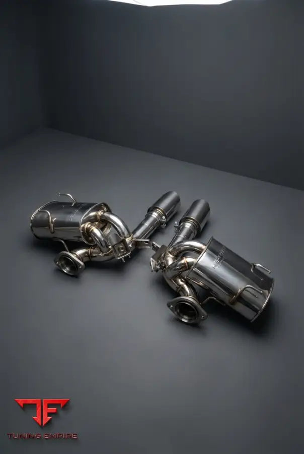 ASTON MARTIN VANTAGE V8 2018-2023 CARBON BODY KIT UPGRADE TO V12 LOOK