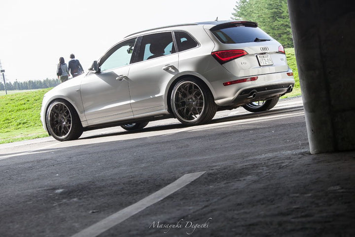 AUDI Q5 on custom forged wheels