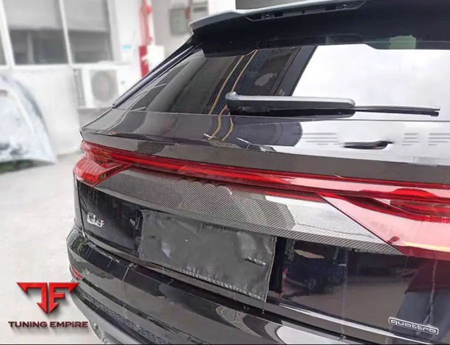 AUDI Q8 DRY CARBON FIBER MIRROR COVERS AND BODY TRIM REAR