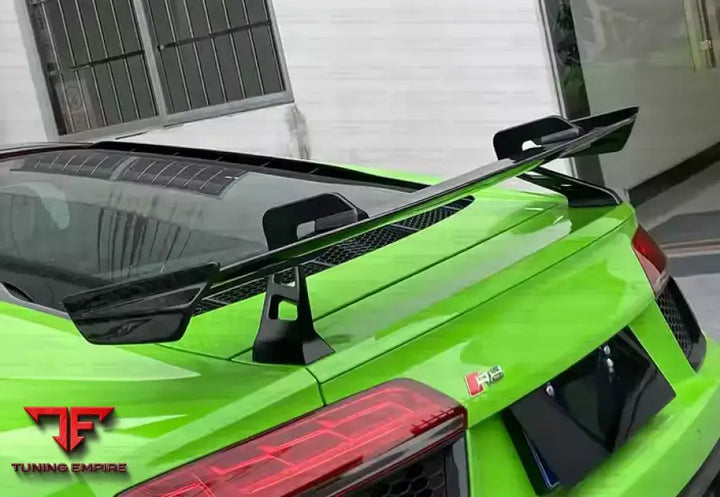 AUDI R8 CARBON BODY KIT PARTS