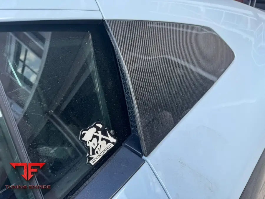 AUDI R8 CARBON FIBER AERODYNAMIC KIT