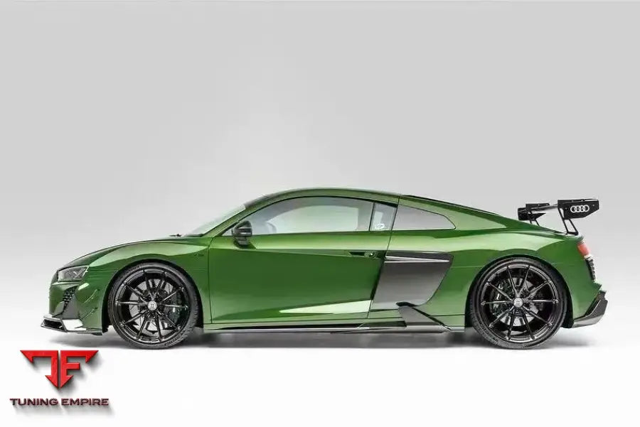 AUDI R8 CARBON FIBER AERODYNAMIC KIT