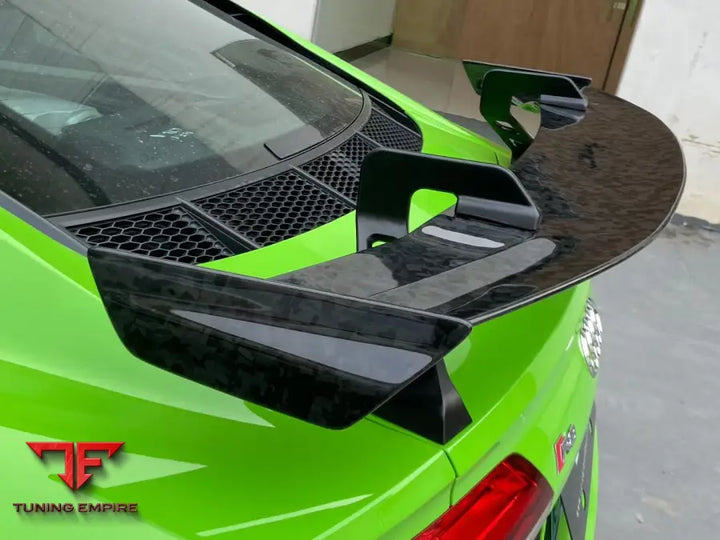 AUDI R8 CARBON FIBER AERODYNAMIC KIT