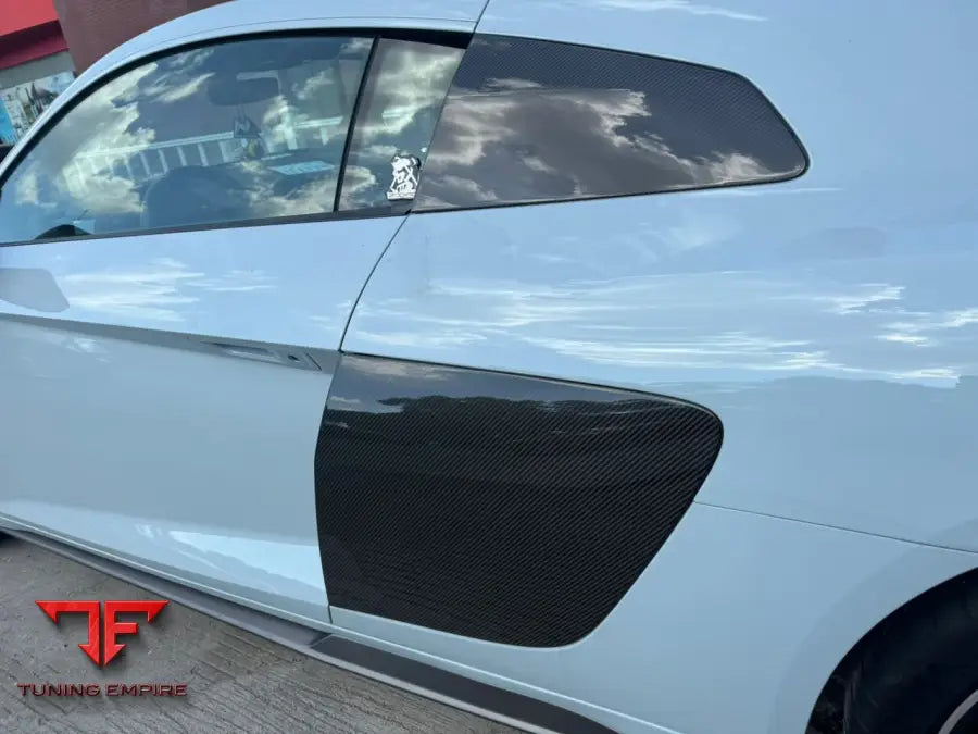 AUDI R8 CARBON FIBER AERODYNAMIC KIT