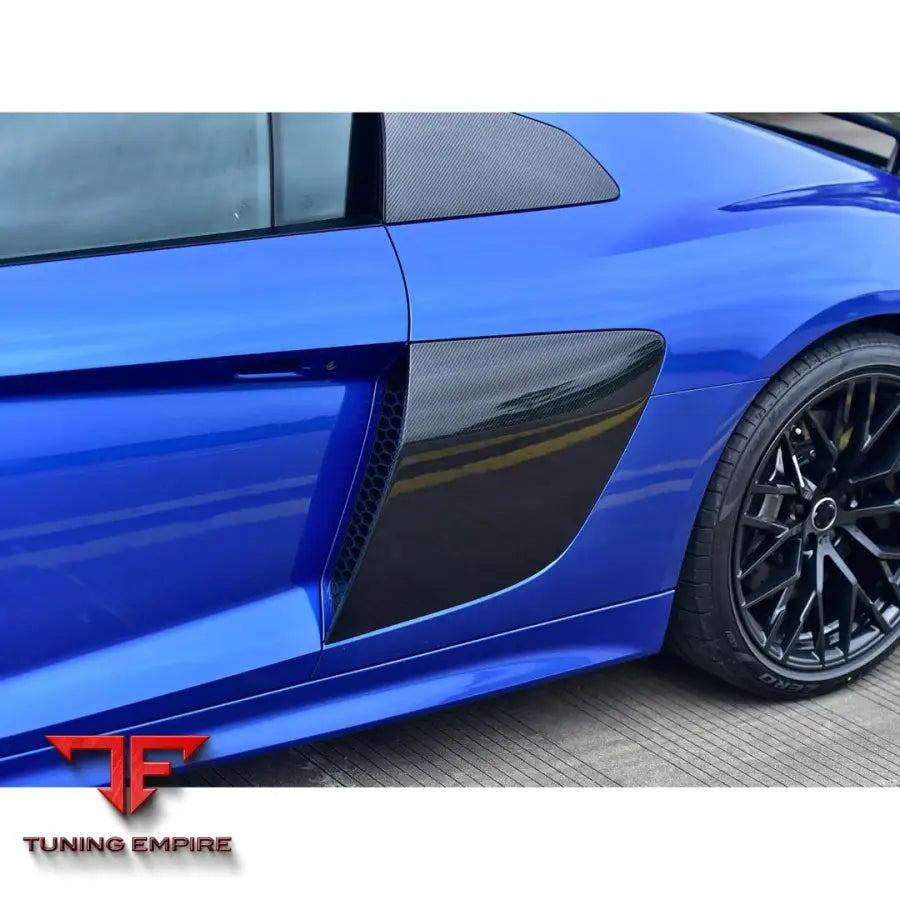 AUDI R8 CARBON FIBER AERODYNAMIC KIT