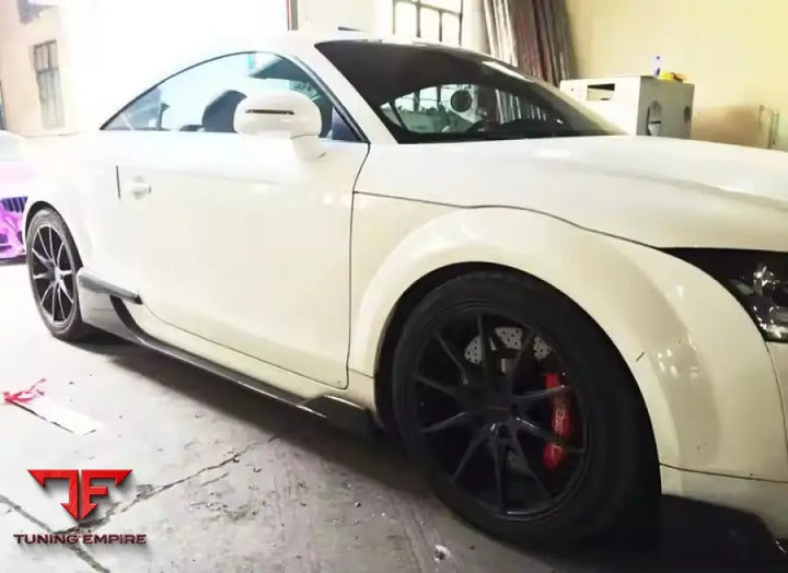 AUDI R8 CARBON FIBER BODY KIT PARTS