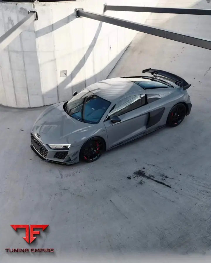 AUDI R8 CARBON FIBER PARTS