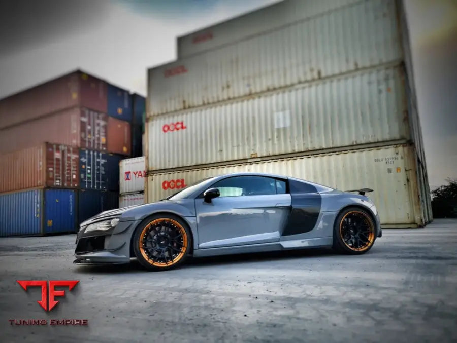 AUDI R8 V8 V10 BODY KIT 2006-2014Y