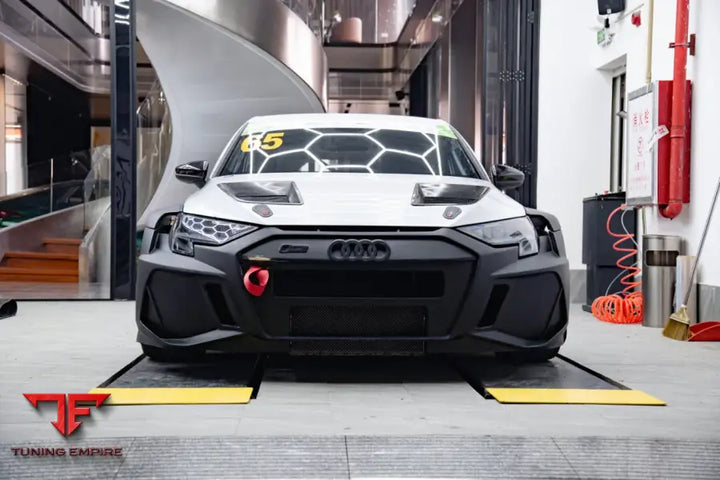 AUDI RS3 8Y CARBON FIBER BODY KIT