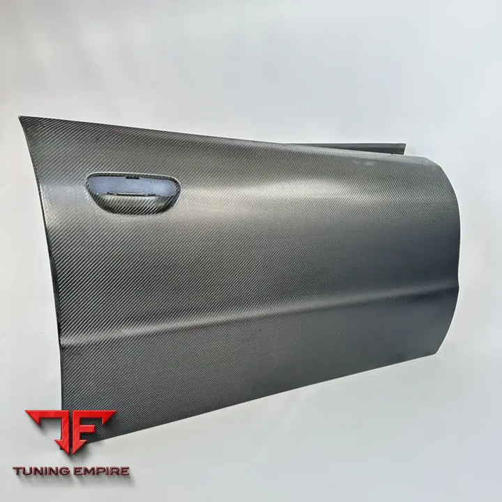 Audi RS4 B5 carbon front doors, view 2