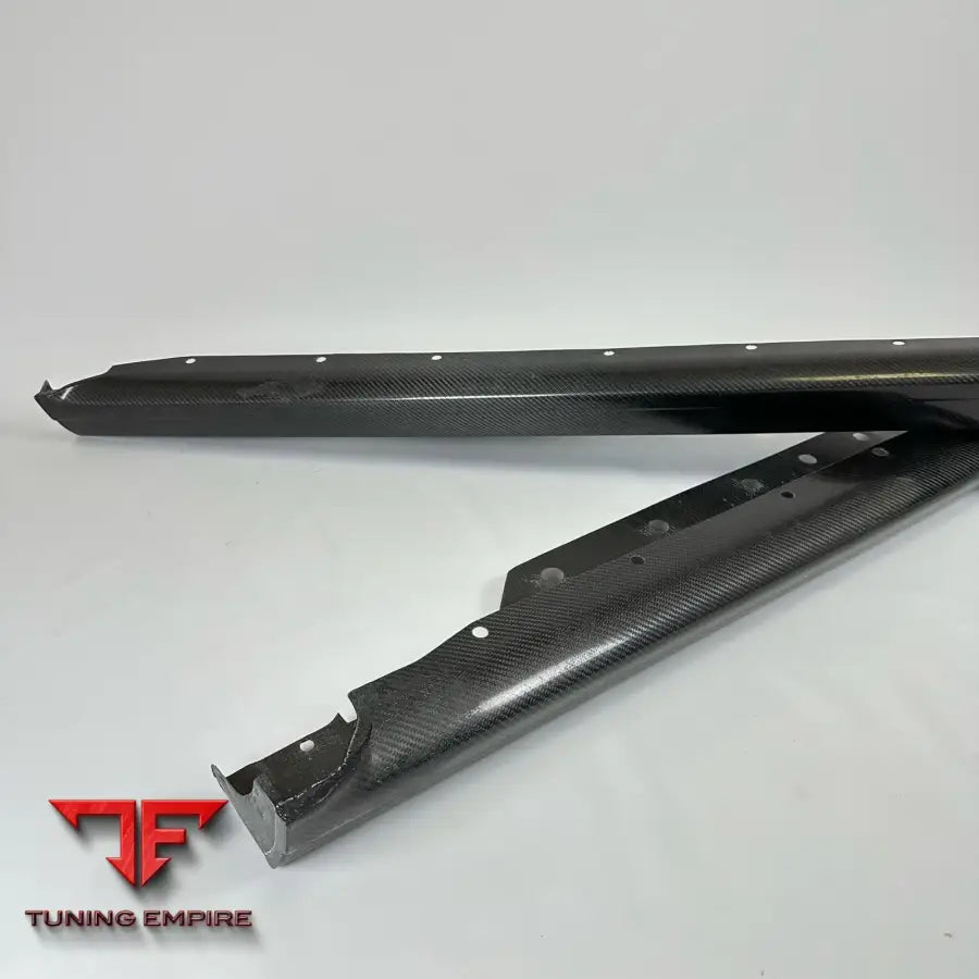 Audi RS4 B5 carbon side skirts, view 2