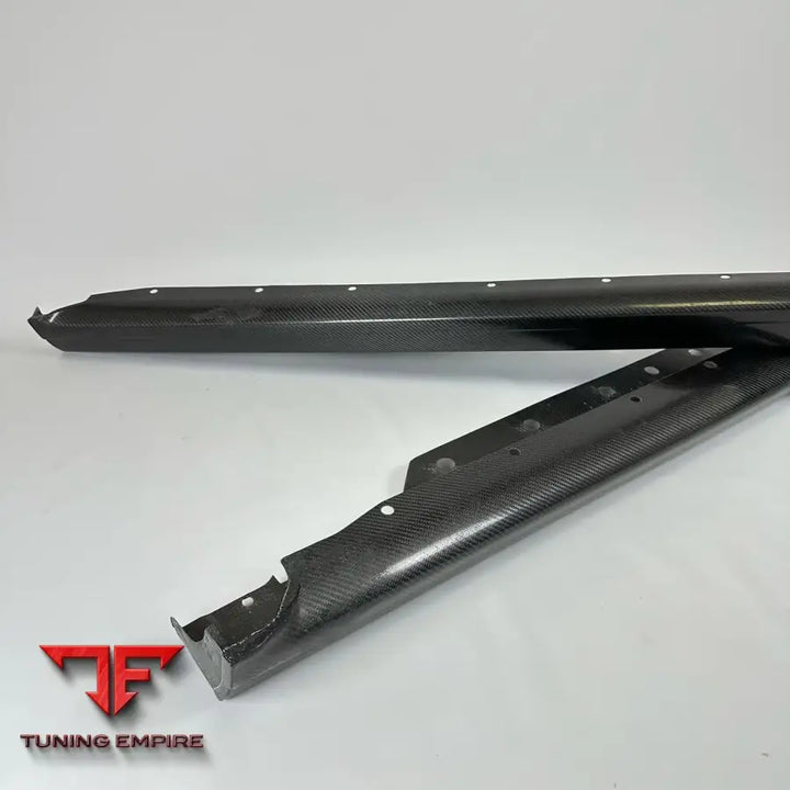 Audi RS4 B5 carbon side skirts, view 2