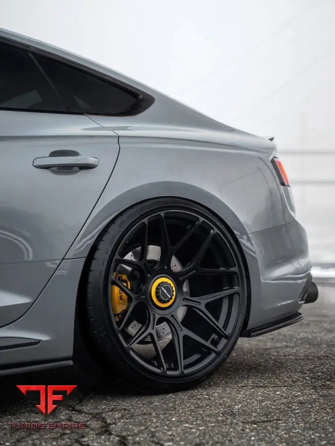 AUDI RS5 WITH CUSTOM FORGED WHEELS WITH CENTER LOCK CAP