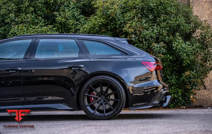AUDI RS6 AVANT C8 CARBON BODY KIT