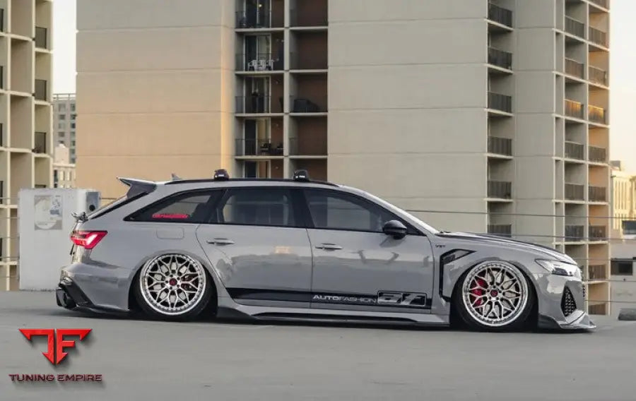 AUDI RS6 AVANT C8 CARBON BODY KIT