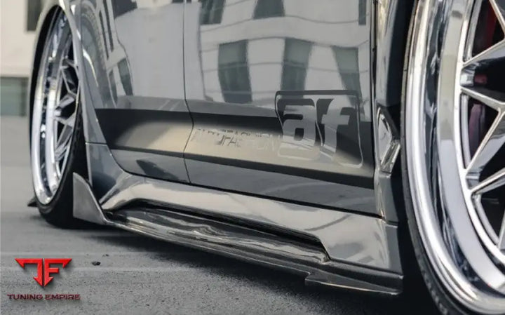 AUDI RS6 AVANT C8 CARBON BODY KIT