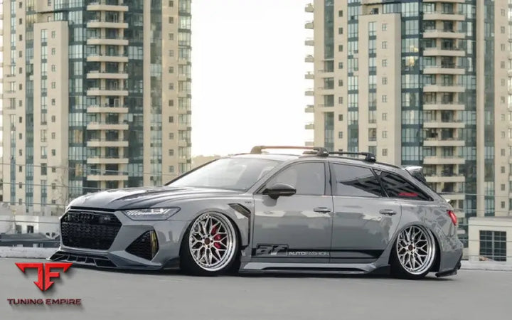 AUDI RS6 AVANT C8 CARBON BODY KIT