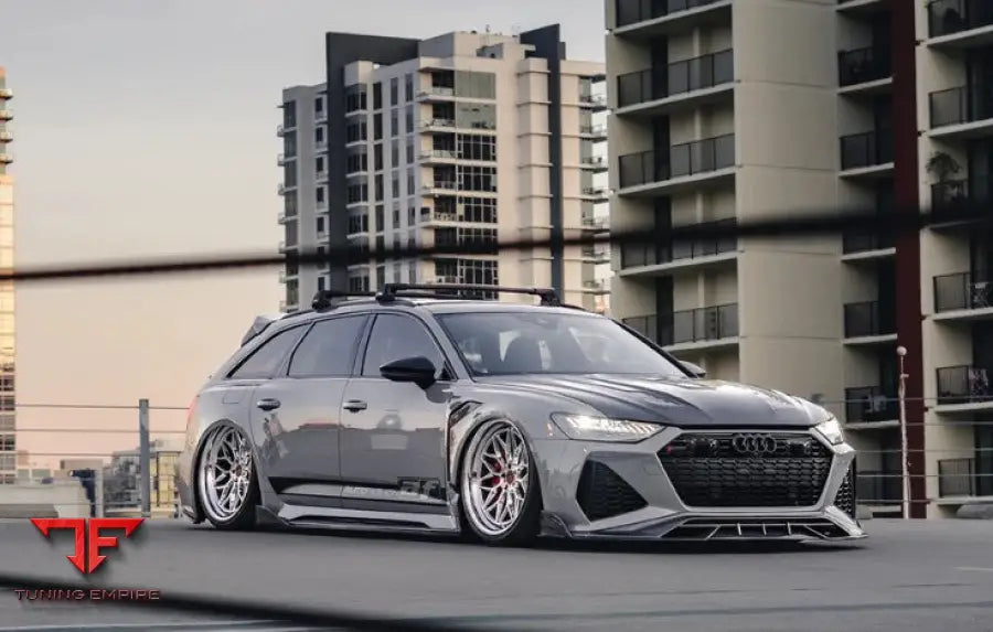 AUDI RS6 AVANT C8 CARBON BODY KIT