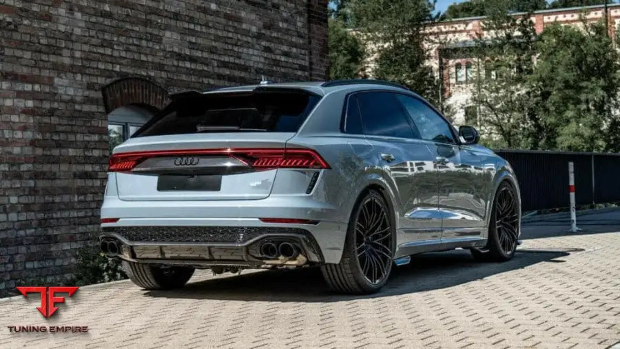 AUDI RSQ8 CARBON BODY KIT