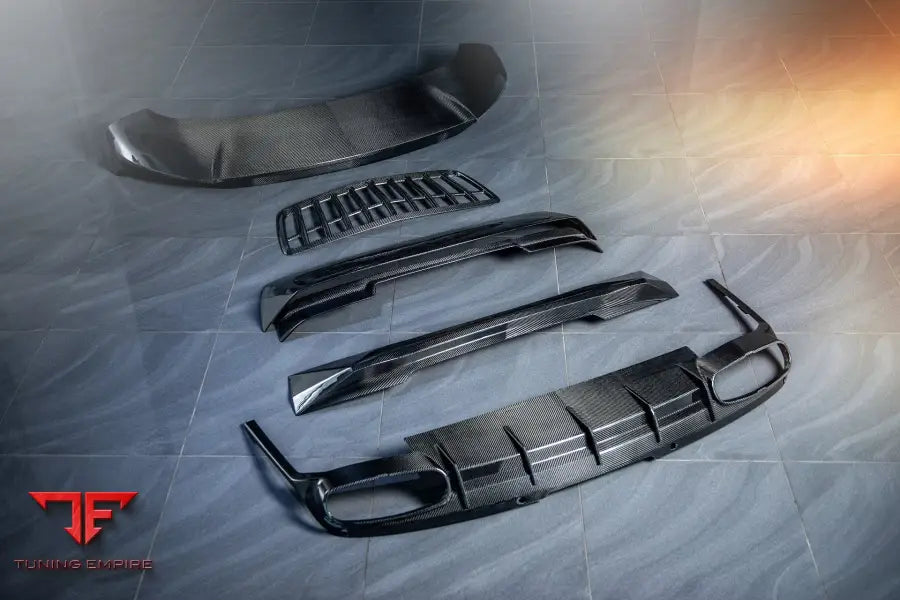 BENTLEY BENTAYGA CARBON FIBER BODY KIT 2016-2020Y