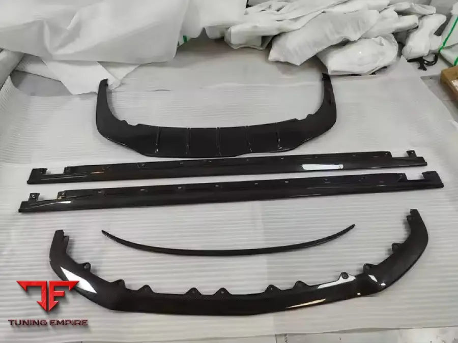 BENTLEY FLYING SPUR W12 CARBON FIBER BODY KIT