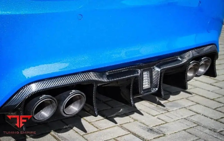 BMW 2 SERIES F22/F87 RACING KIT AND PARTS