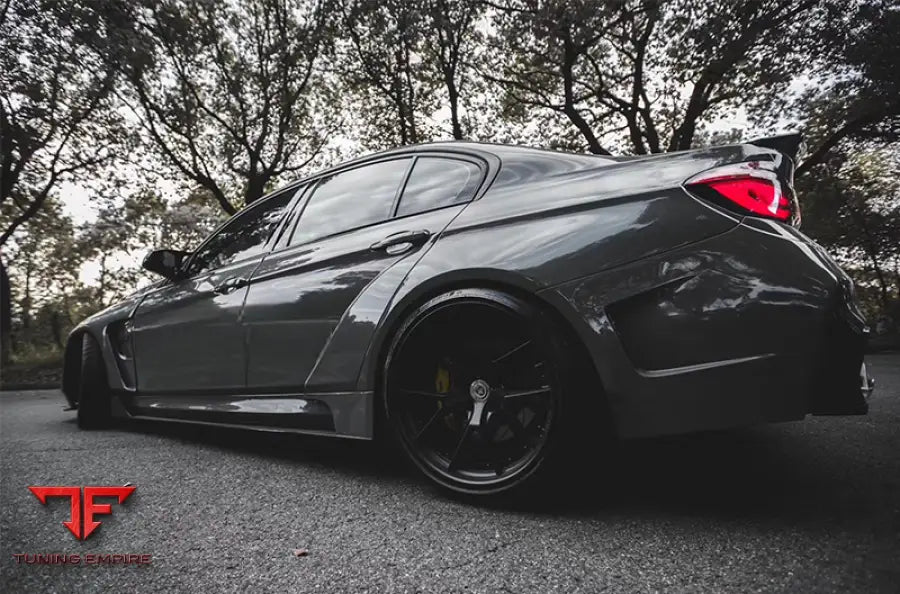 BMW F30 FIBER BODY KIT PARTS