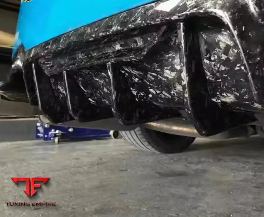 BMW 5-SERIES F10/F18 CARBON FIBER REAR DIFFUSER