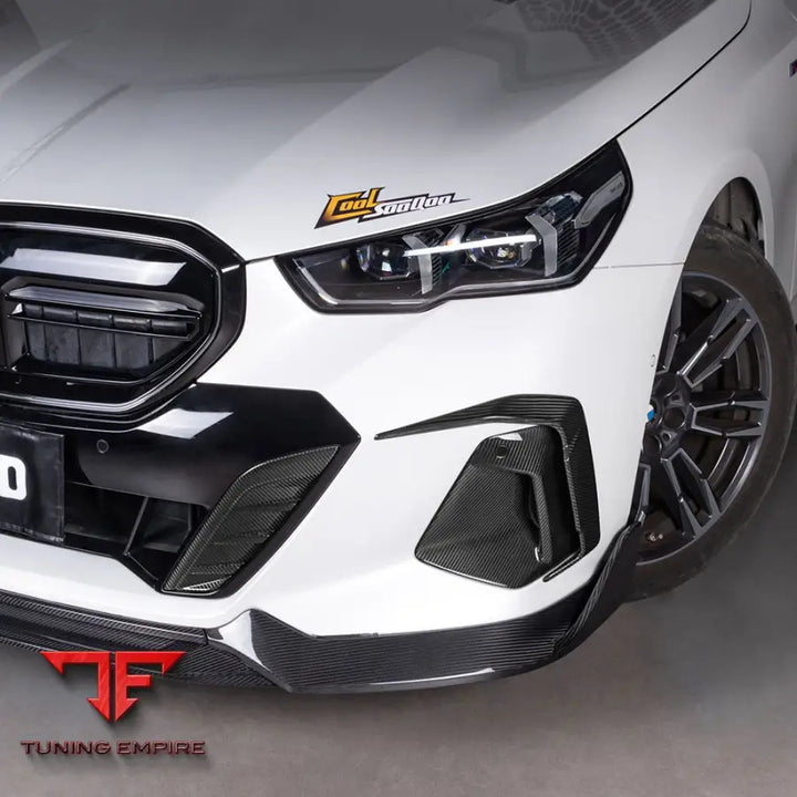 BMW 5 SERIES G60 FRONT BUMPER INSERT IN PREPREG CARBON FIBRE - Carbon Fibre Parts