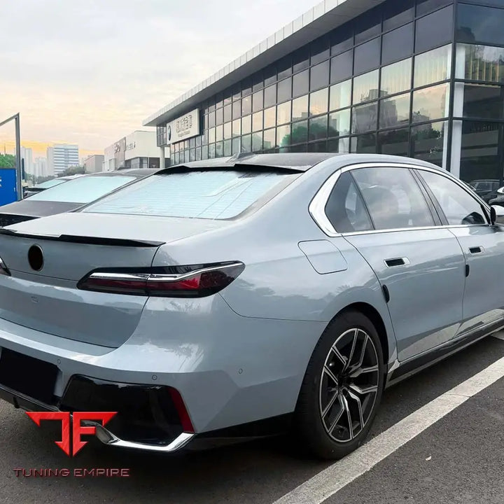 BMW G70 roof spoiler