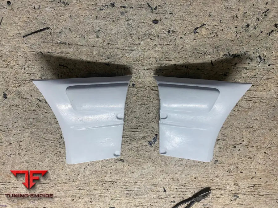 BMW E30 COUPE - WIDE BODY KIT