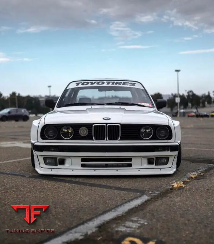BMW E30 COUPE - WIDE BODY KIT
