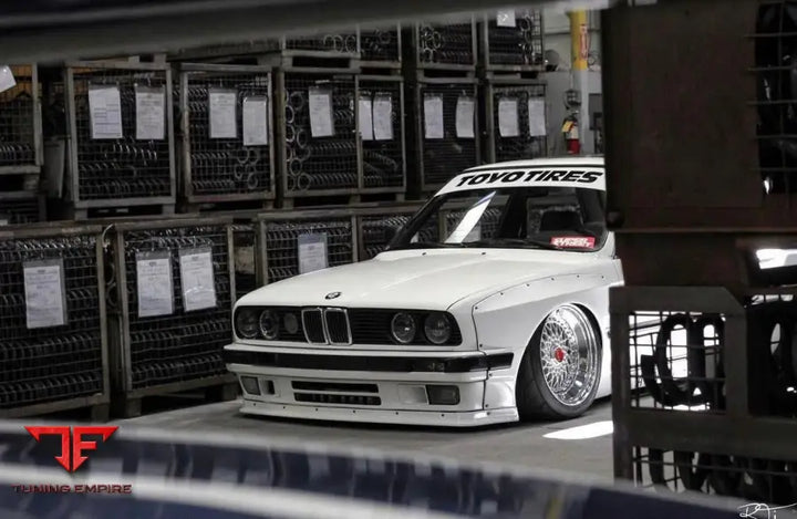 BMW E30 COUPE - WIDE BODY KIT