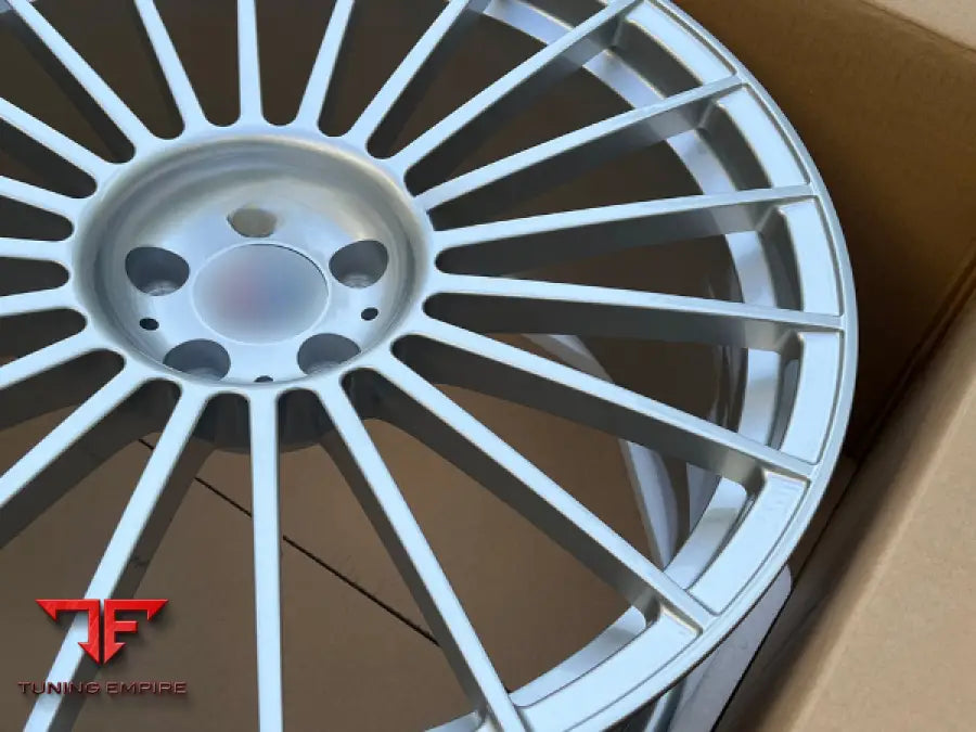 BMW G70 WHEELS