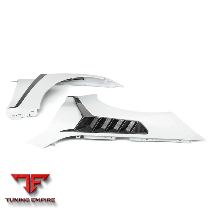 BMW M3 G80 SIDE FENDERS IN WHITE PRIMER FINISH - Carbon Fibre Parts
