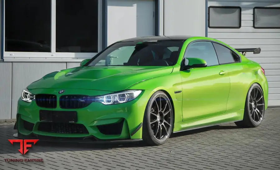 BMW M4 F82 RACING CARBON BODY KIT AND PARTS