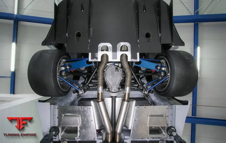 BMW M4 F82 RACING CARBON BODY KIT AND PARTS